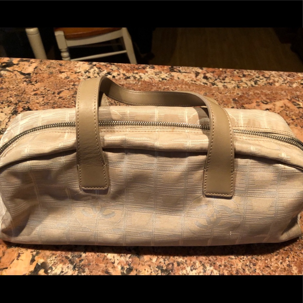 Chanel purse
